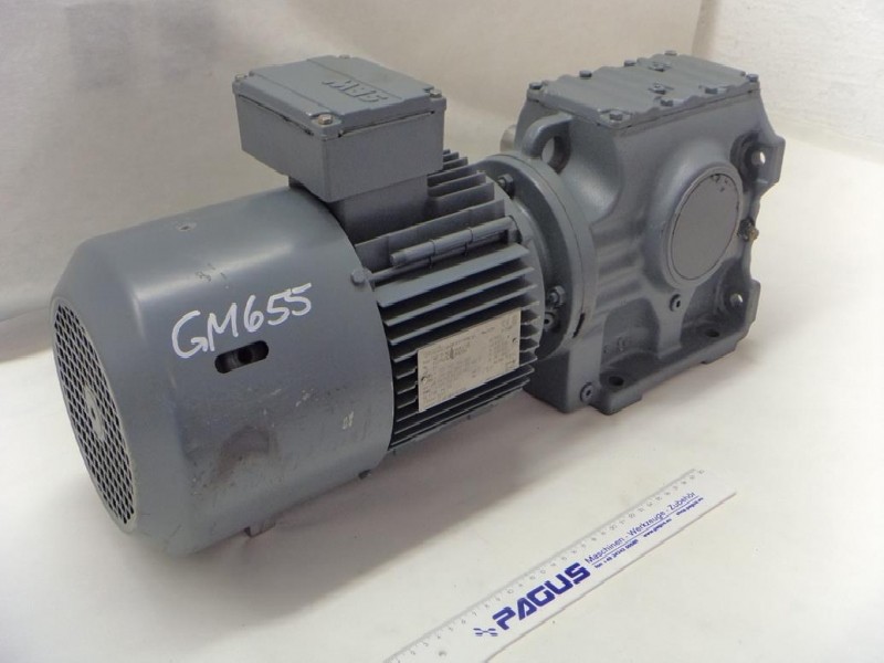 Gear motor SEW, VECTOR S67 DT90S4/BMG/HR ( S67DT90S4/BMG/HR ) IP54 Wellendurchmesser: Ø 35 mm gebraucht ! photo on Industry-Pilot